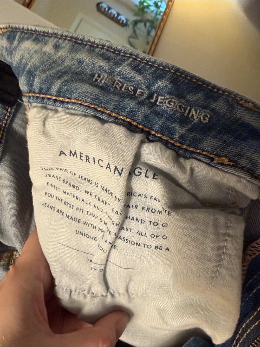 American Eagle Outfitters Light Blue Ripped Skinny Jeans - Picture 4 of 9